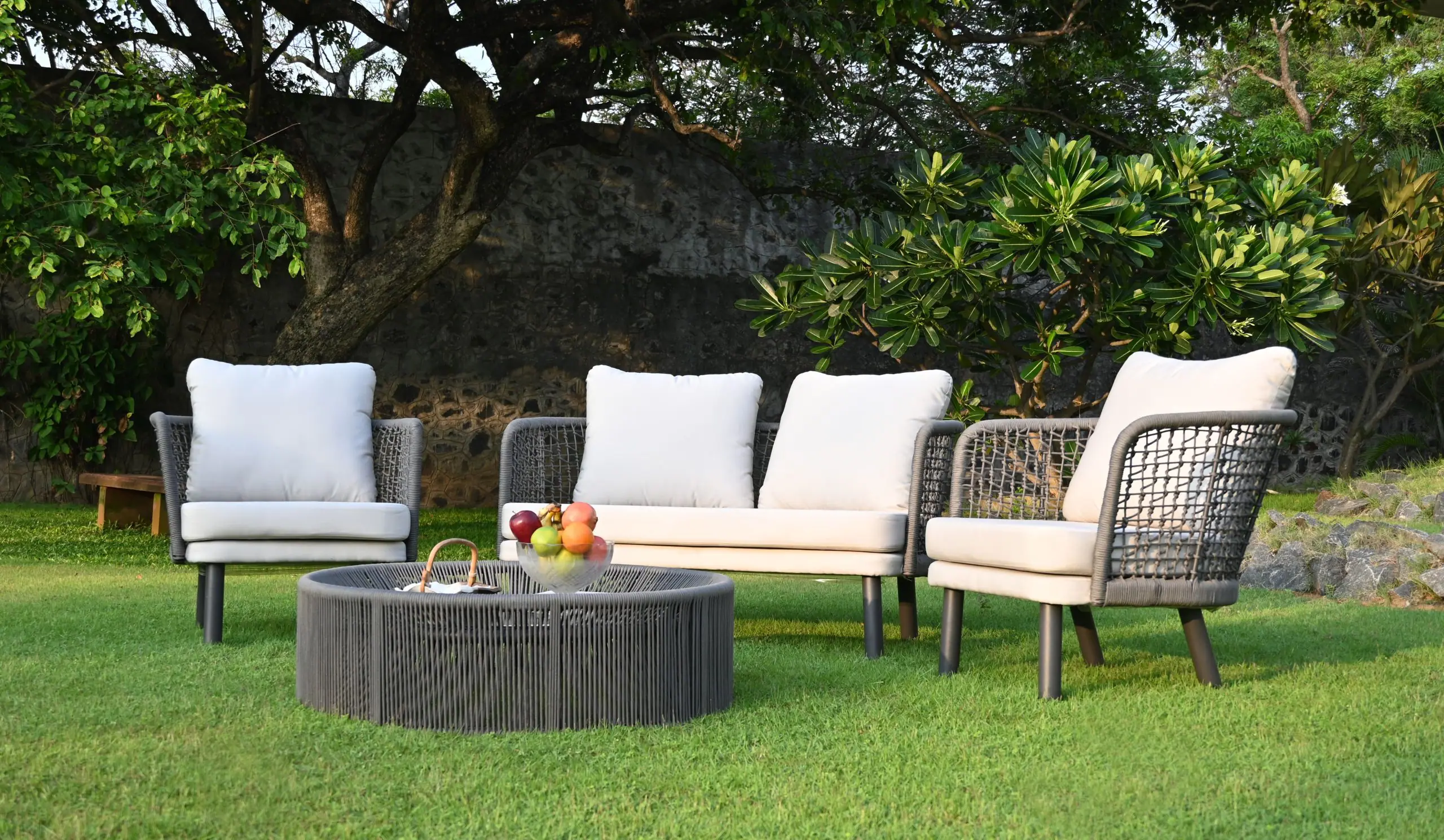 Garden sofa set for Dubai villas with weather-resistant cushions and aluminium frame