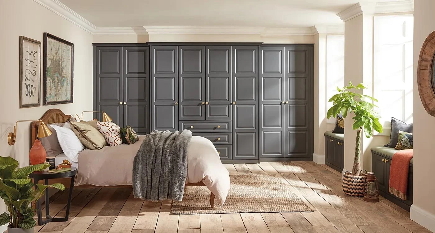 Fitted Wardrobes Dubai - Custom Bedroom Furniture