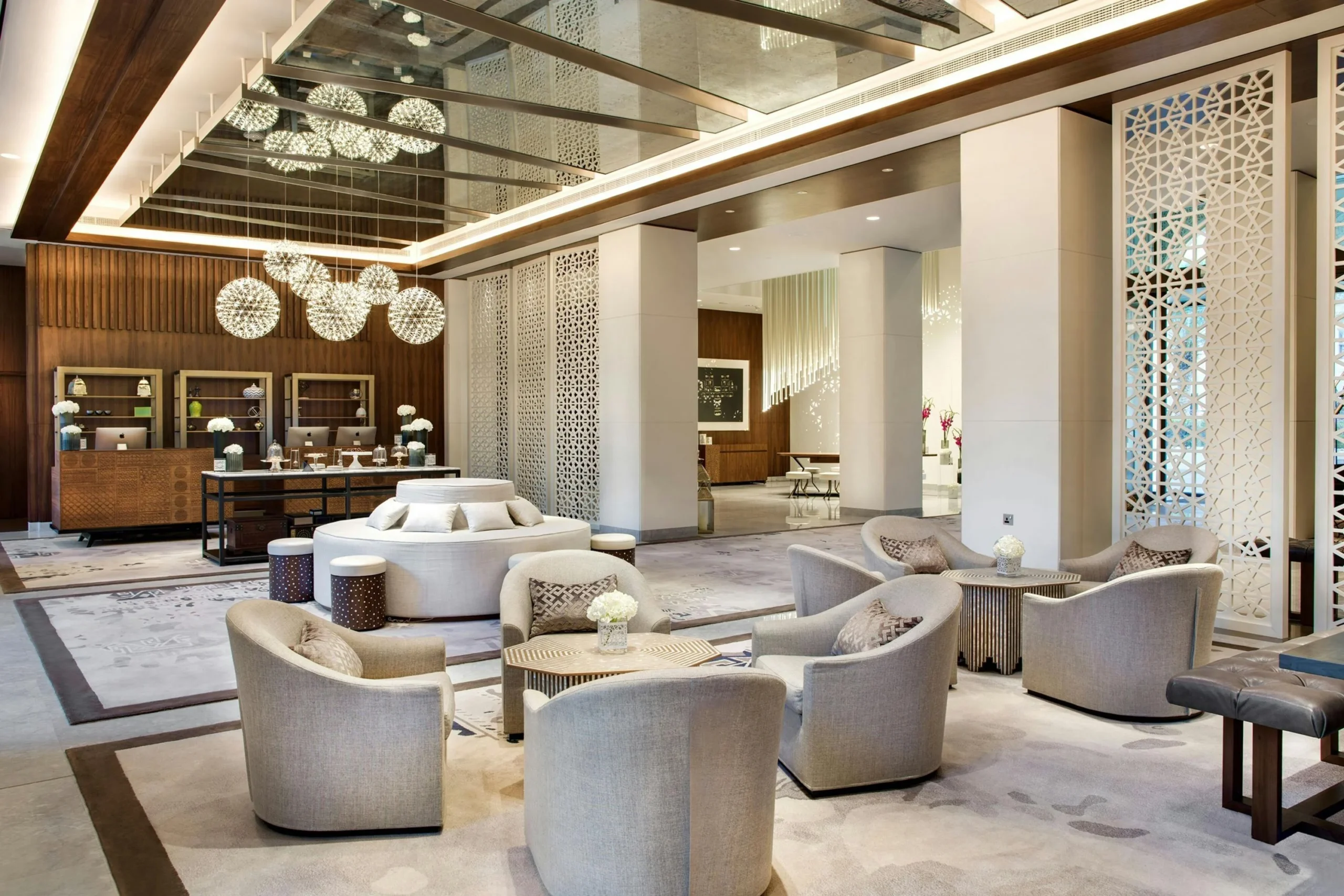 Luxury Hotel Bedroom Suite Furniture Dubai