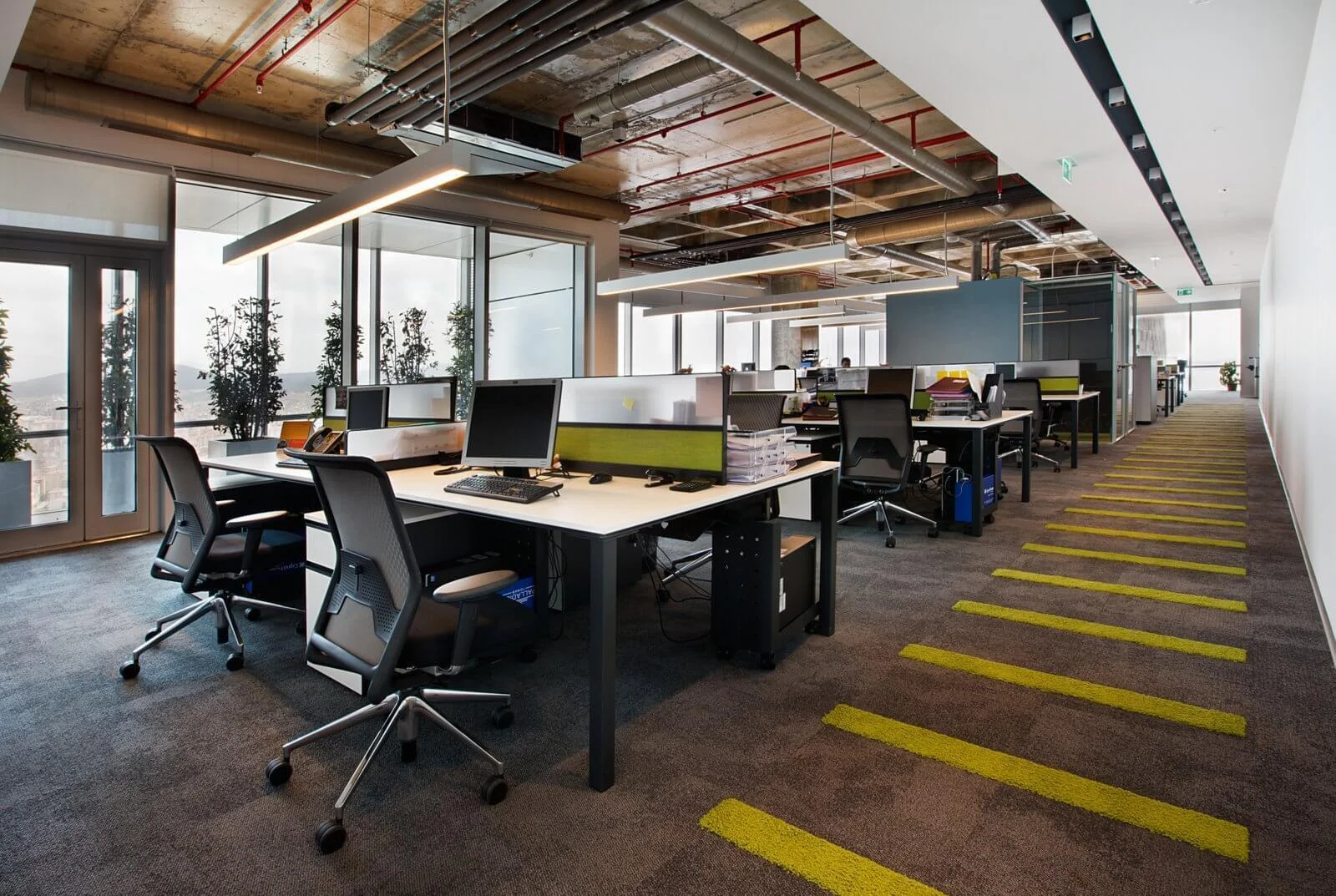 Meeting room carpet interior idea Dubai